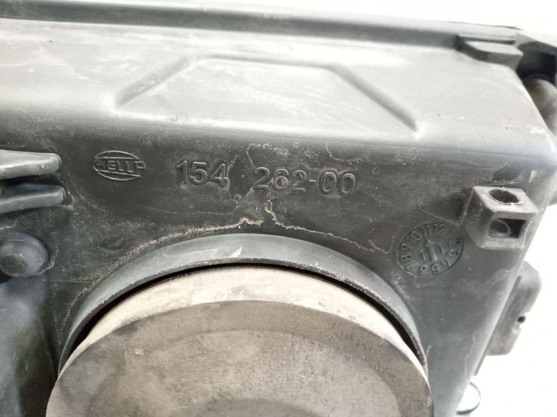 Recambio de faro derecho para daf serie xf105.xxx 12.9 diesel referencia OEM IAM 15426200  