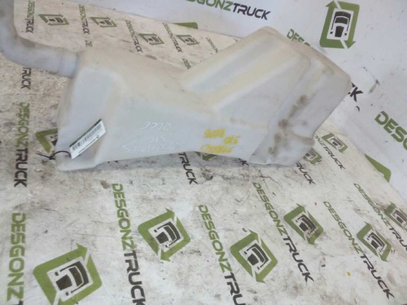 Recambio de deposito limpia para iveco trucks stralis ad 190s31 referencia OEM IAM 504072999  