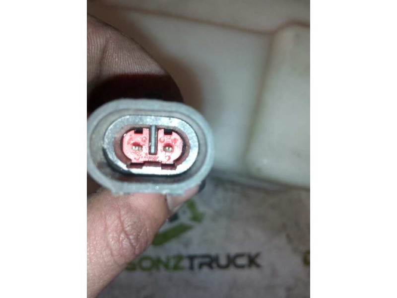 Recambio de deposito limpia para iveco trucks stralis ad 190s31 referencia OEM IAM 504072999  