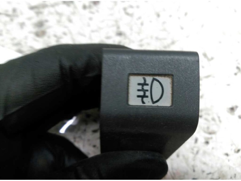Recambio de boton antiniebla trasero para renault 5 (b/c40) gtl (b/c 402, c 407) referencia OEM IAM   