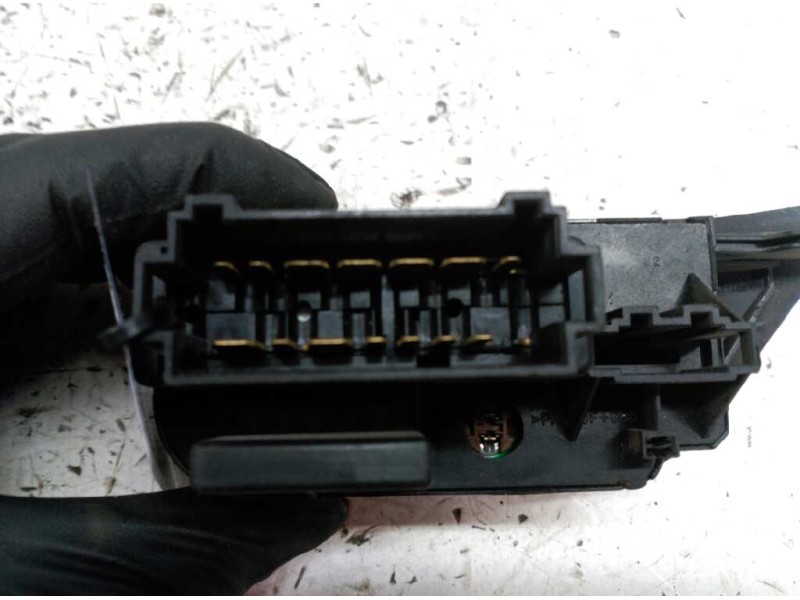 Recambio de mando luces para volkswagen polo (801/803) boulevard coupe referencia OEM IAM 04052111 14 PINS 