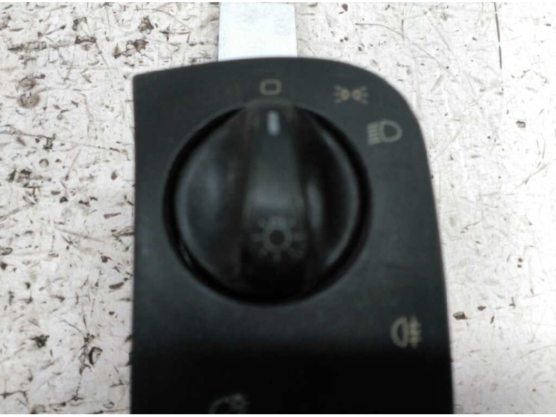 Recambio de mando luces para volkswagen polo (801/803) cl extra berlina referencia OEM IAM  14PINS 