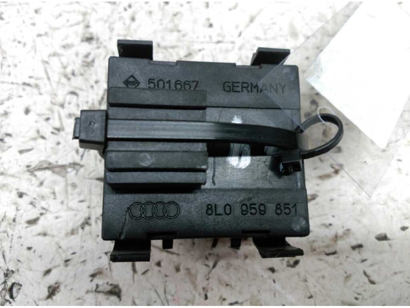 Recambio de mando elevalunas delantero izquierdo para audi a3 (8l) 1.9 tdi ambition referencia OEM IAM 8L0959851  
