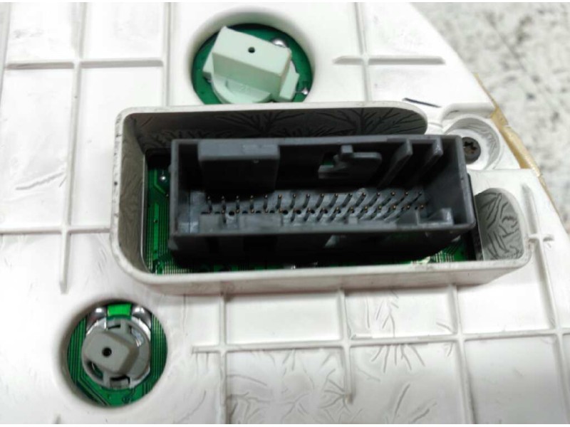 Recambio de cuadro instrumentos para ford mondeo berlina (ge) ambiente referencia OEM IAM 44ZU187 6620 