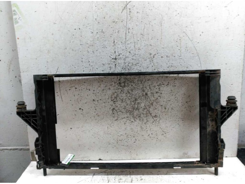 Recambio de envolvente radiador para volvo c30 2.0 kinetic referencia OEM IAM 4N518A419AE  