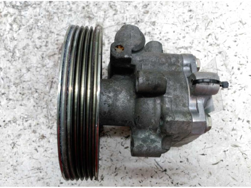 Recambio de bomba servodireccion para citroen c5 berlina exclusive referencia OEM IAM 9637000880  