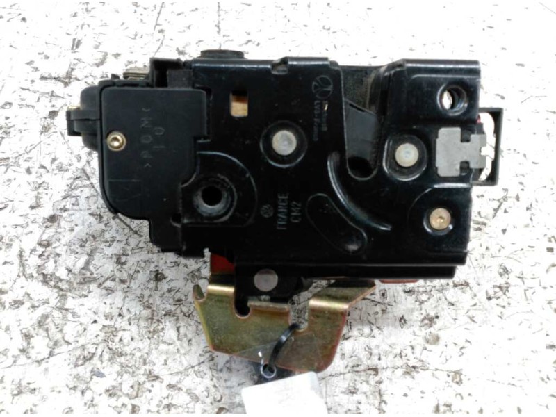 Recambio de cerradura puerta delantera derecha para audi a6 berlina (4b2) 1.9 tdi referencia OEM IAM PA6630FV  