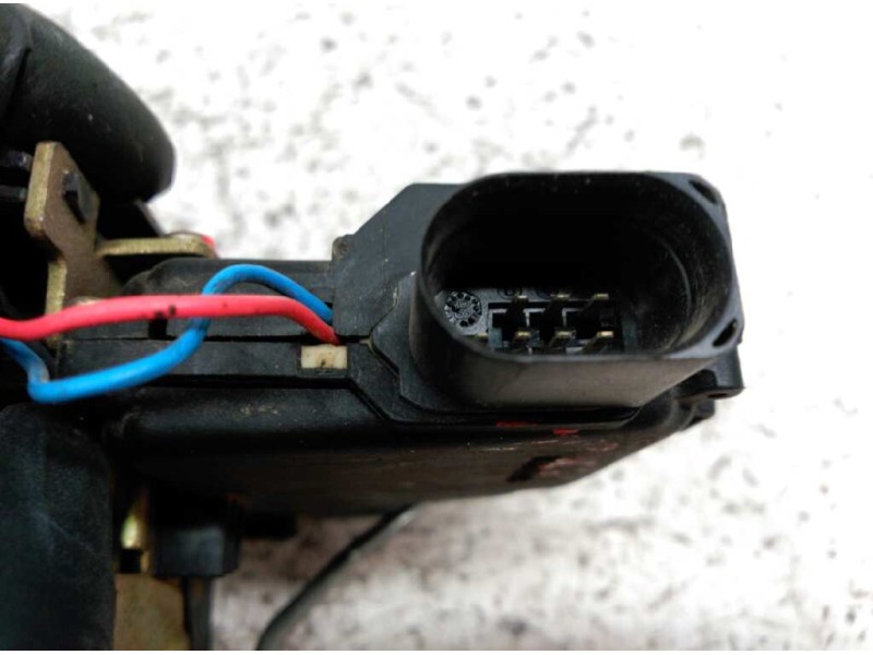 Recambio de cerradura puerta delantera derecha para audi a6 berlina (4b2) 1.9 tdi referencia OEM IAM PA6630FV  