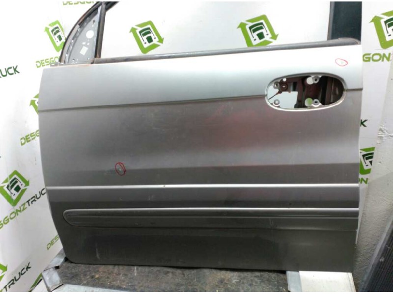 Recambio de puerta delantera izquierda para kia carnival ii 2.9 cdri ex referencia OEM IAM   