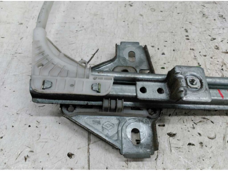 Recambio de elevalunas delantero izquierdo para renault master desde ´98 referencia OEM IAM 7700352490  