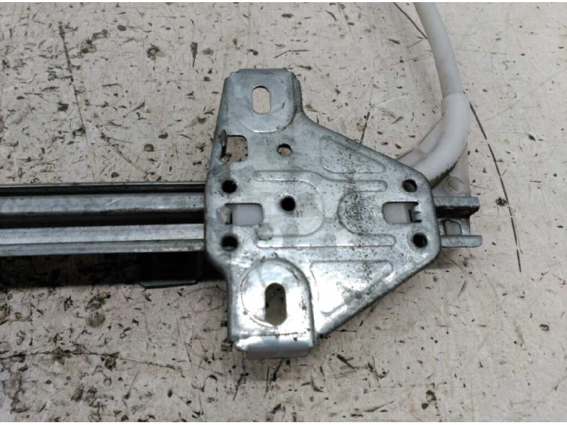Recambio de elevalunas delantero izquierdo para renault master desde ´98 referencia OEM IAM 7700352490  