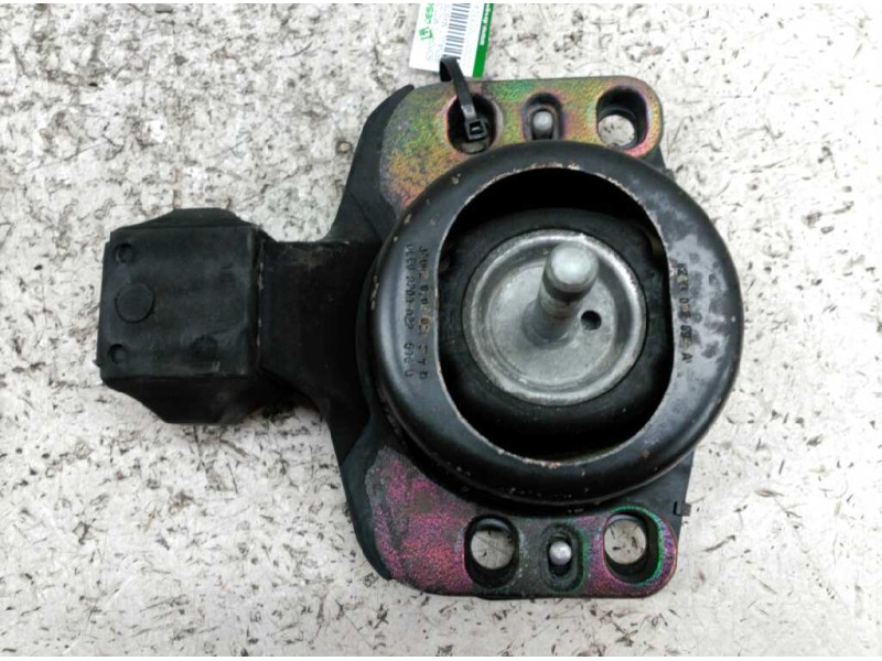 Recambio de soporte motor derecho para renault master desde ´98 referencia OEM IAM   