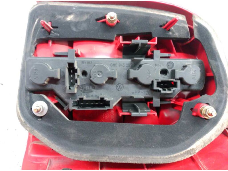 Recambio de piloto trasero izquierdo para volkswagen polo berlina (6n2) trendline referencia OEM IAM   