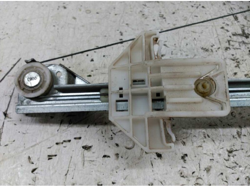 Recambio de elevalunas trasero izquierdo para volkswagen polo berlina (6n2) trendline referencia OEM IAM   