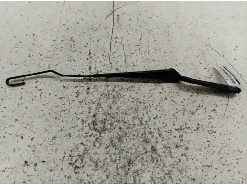 Recambio de brazo limpia delantero izquierdo para volkswagen polo berlina (6n2) trendline referencia OEM IAM   