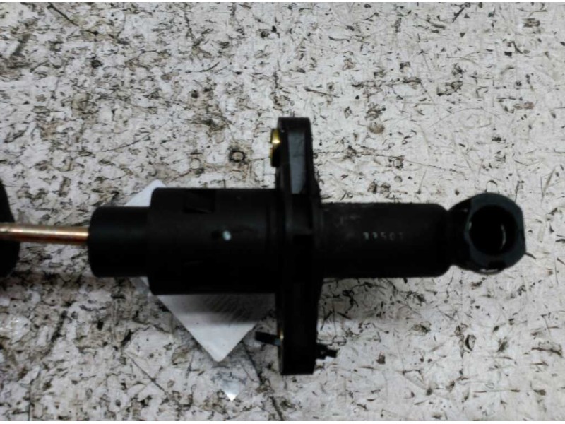 Recambio de bomba embrague para volkswagen polo berlina (6n2) trendline referencia OEM IAM 6N1721388  