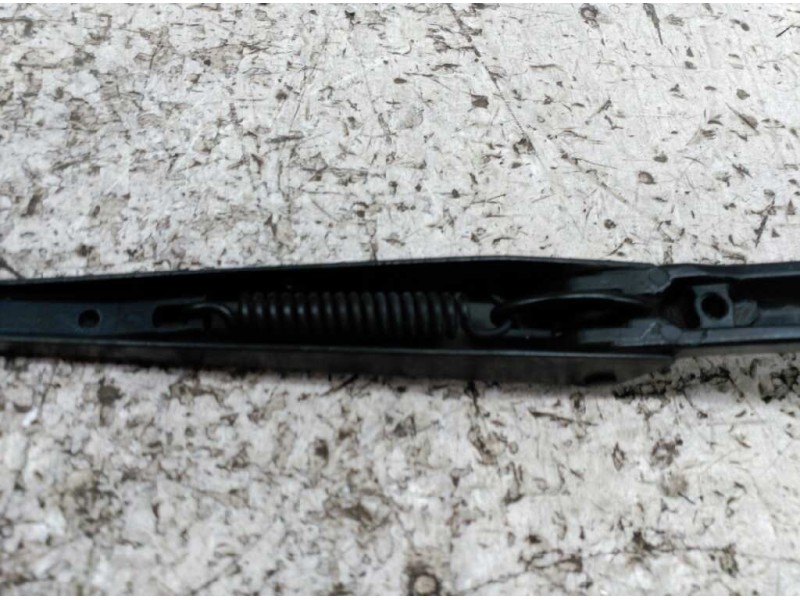 Recambio de brazo limpia delantero derecho para volkswagen polo berlina (6n2) trendline referencia OEM IAM   