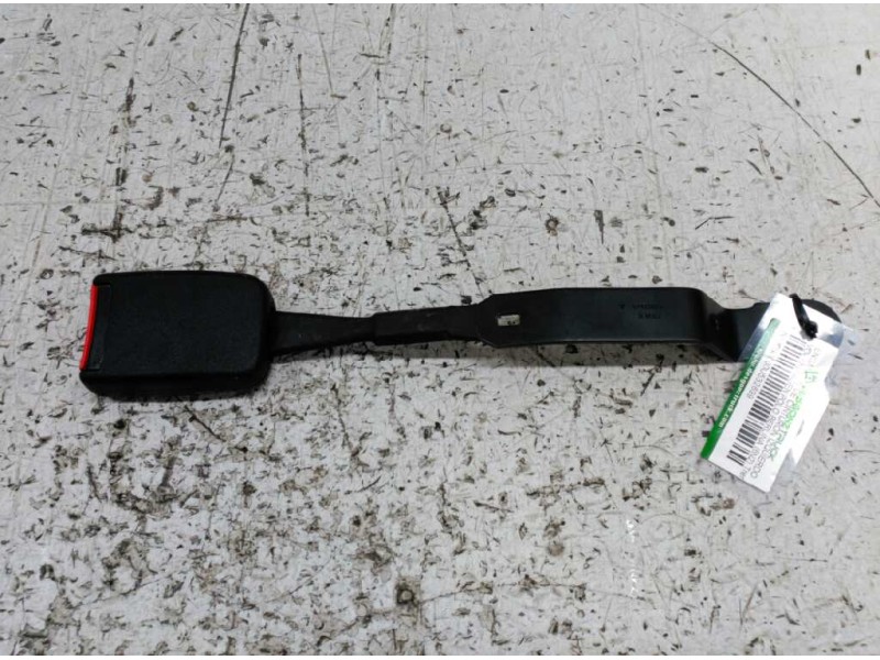 Recambio de enganche de cinturon izquierdo para volkswagen polo berlina (6n2) trendline referencia OEM IAM  DELANTERO 
