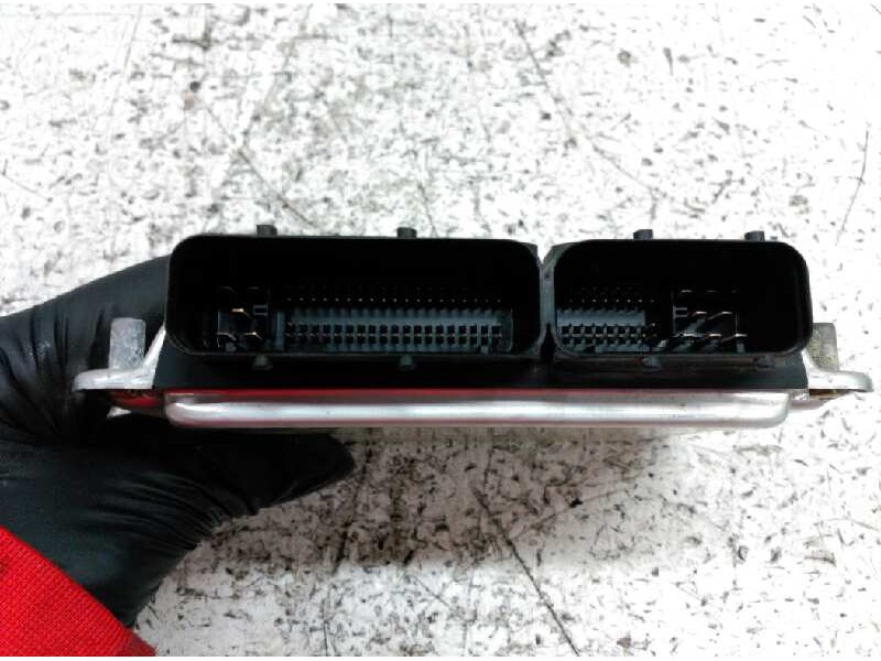 Recambio de centralita motor uce para volkswagen polo berlina (6n2) trendline referencia OEM IAM 045906019AB 0281010503 