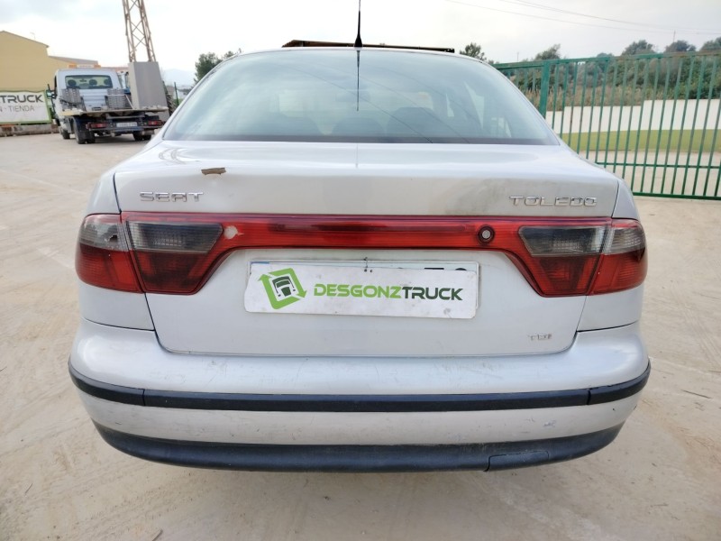 seat toledo (1m2) del año 1999