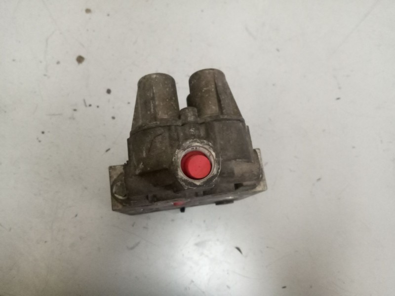 Recambio de valvula aire para renault midlum 4.8 diesel referencia OEM IAM AE4440 SEBO1115 VALVULA CUADRUPLE