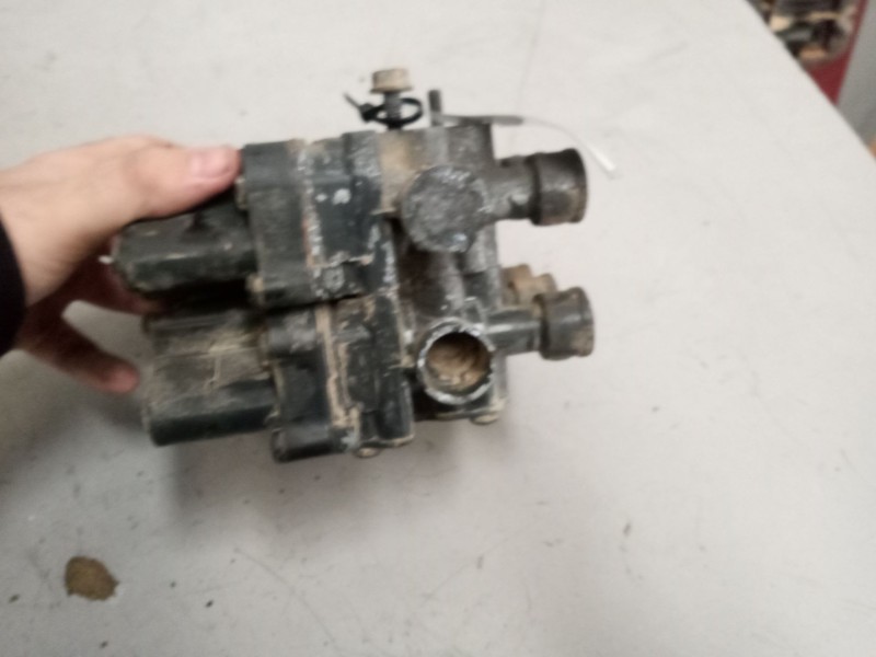 Recambio de valvula aire para iveco stralis (ad/at) 7.8 diesel referencia OEM IAM 4728801030  