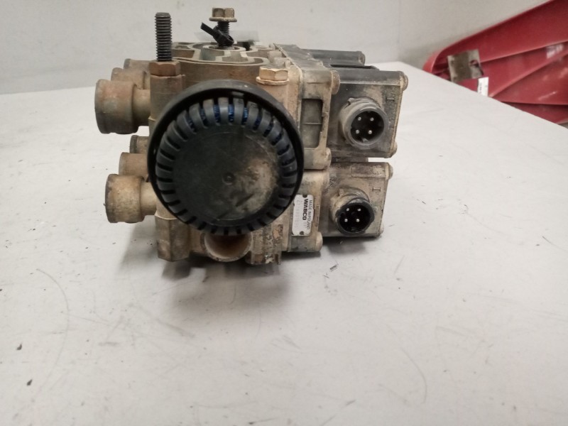 Recambio de valvula aire para iveco stralis (ad/at) 7.8 diesel referencia OEM IAM 4728801030  