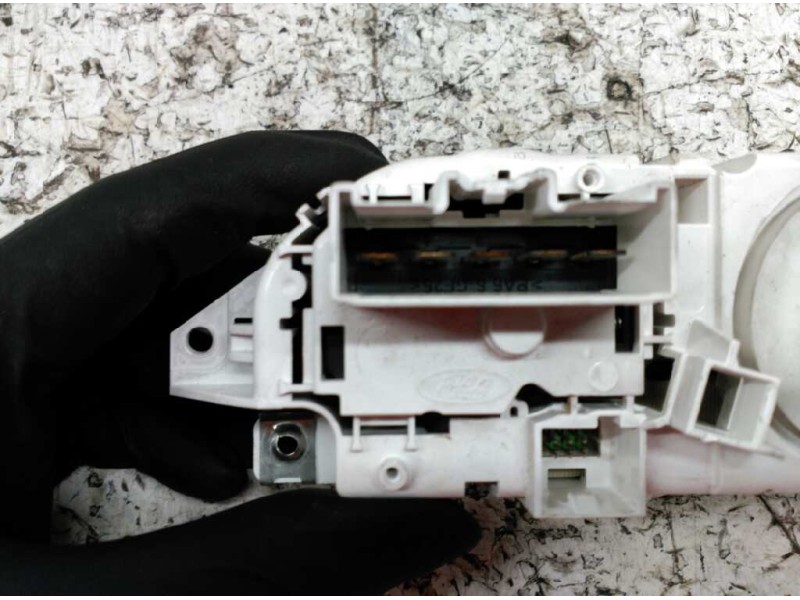 Recambio de mando calefaccion / aire acondicionado para ford focus berlina (cap) ambiente (d) referencia OEM IAM 7M5T19980AB 696