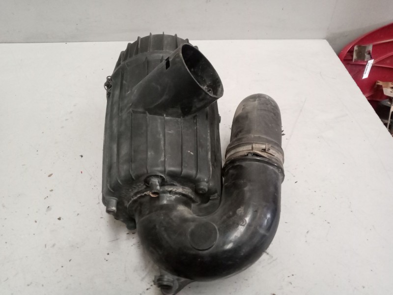 Recambio de filtro aire para iveco andecar iii referencia OEM IAM 504154692  