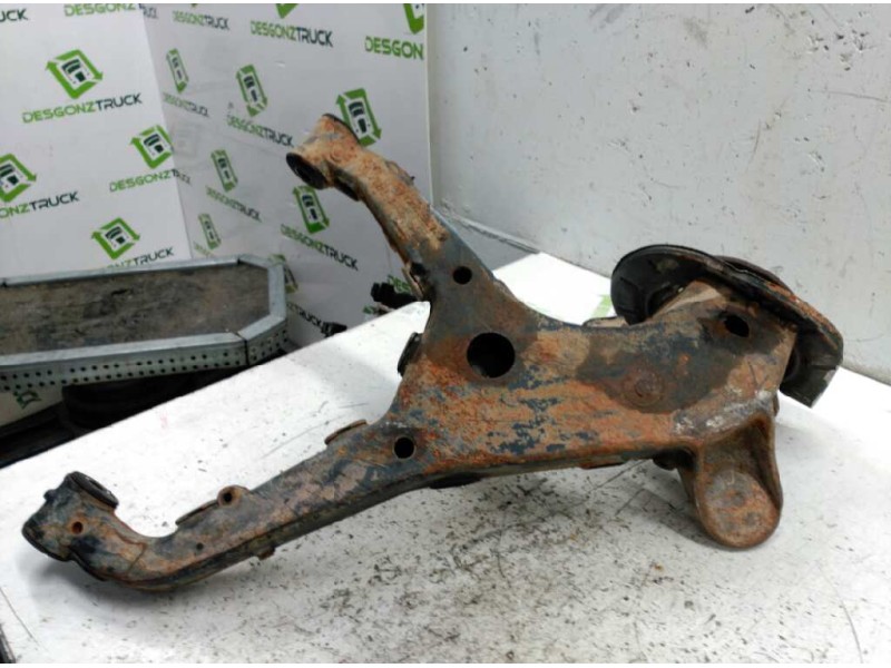 Recambio de mangueta trasera derecha para mercedes vito (w638) caja cerrada 112 cdi  (638.094) referencia OEM IAM   