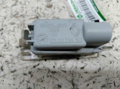 Recambio de piloto matricula para renault master ii phase 2 caja cerrada 2.5 dci diesel cat referencia OEM IAM 7700796163   2