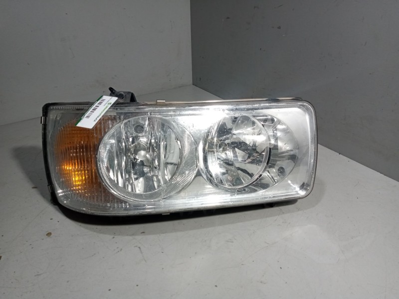 Recambio de faro izquierdo para daf xf 105 fa 105.460 (462cv) referencia OEM IAM 15426100  