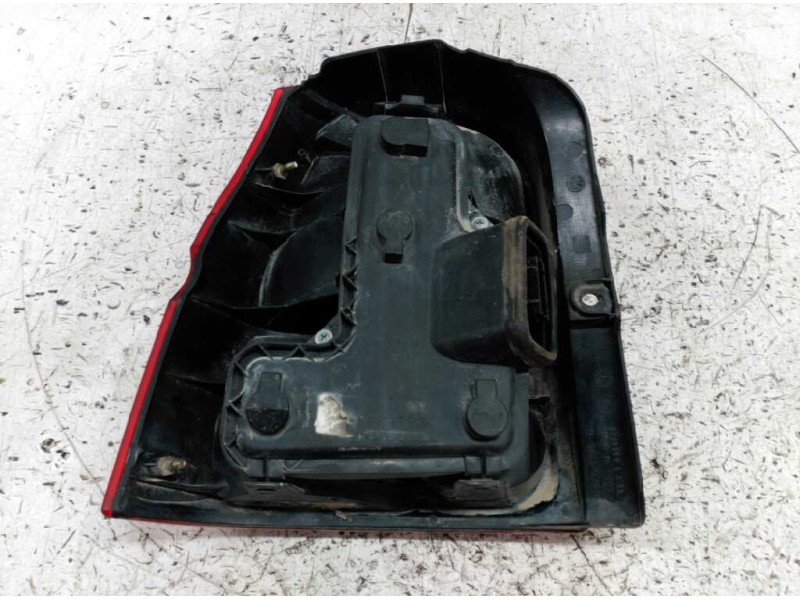 Recambio de piloto trasero derecho para seat arosa (6h1) select referencia OEM IAM 038020748  