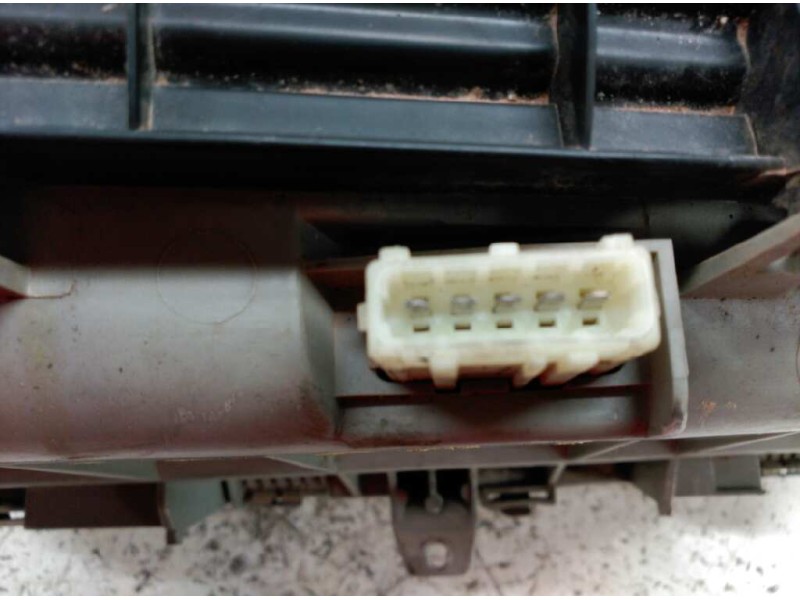 Recambio de faro izquierdo para peugeot expert kasten komfort confort acristalato referencia OEM IAM   