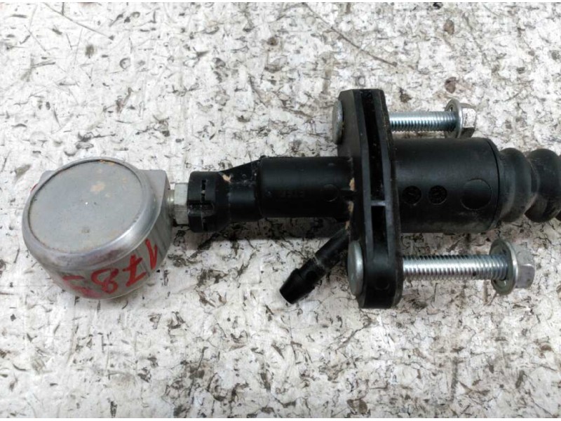 Recambio de bombin embrague para opel astra g berlina comfort referencia OEM IAM 90523769  