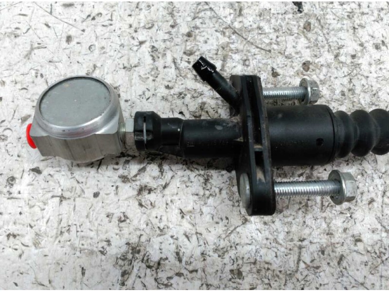 Recambio de bombin embrague para opel astra g berlina comfort referencia OEM IAM 90523769  