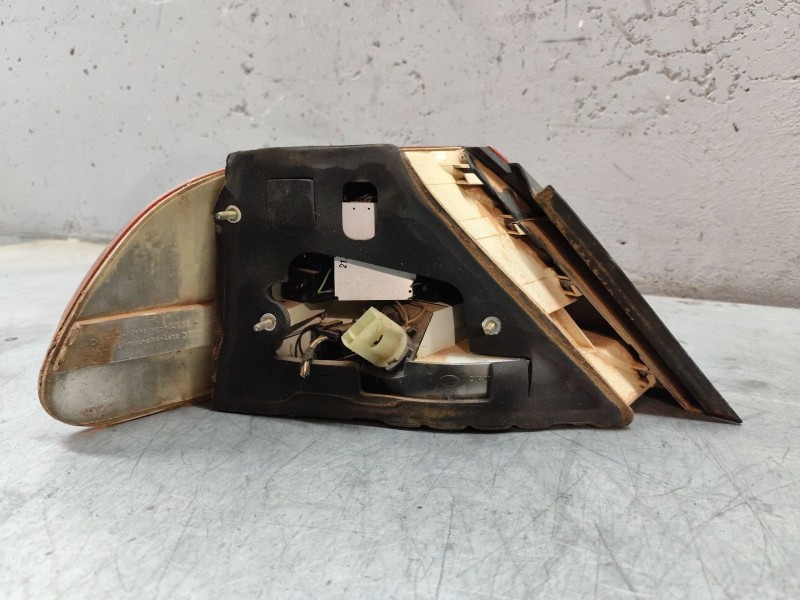 Recambio de piloto trasero derecho para bmw serie 7 (e65/e66) 730d referencia OEM IAM   