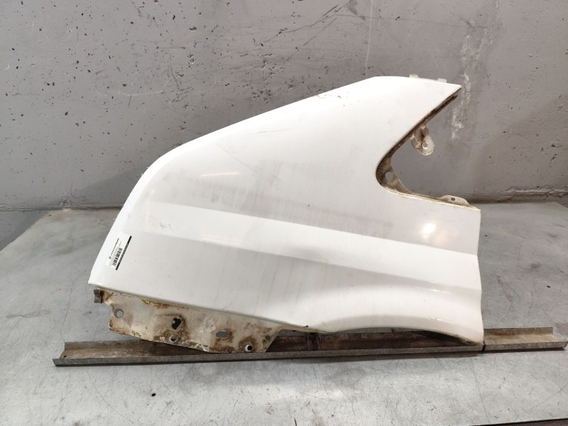 Recambio de aleta delantera izquierda para ford transit mod.2000 caja abierta 2.4 tde referencia OEM IAM   