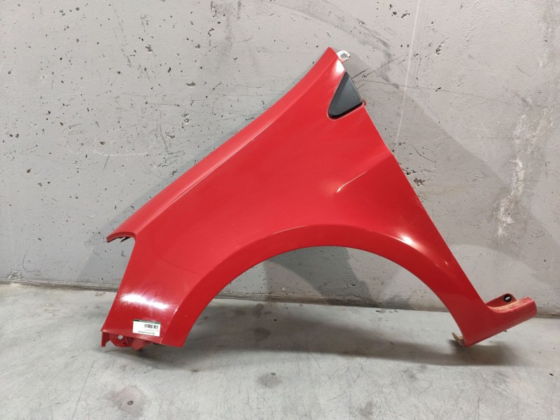 Recambio de aleta delantera izquierda para renault clio iii dynamique referencia OEM IAM   