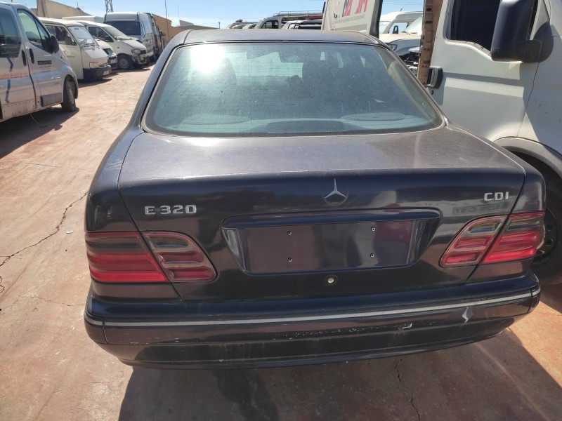 mercedes-benz clase e (w210) berlina diesel del año 1999