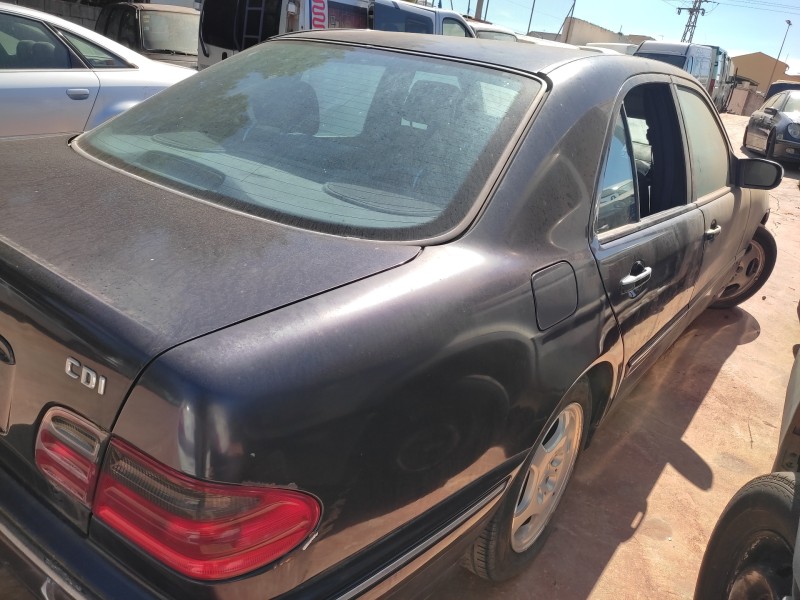 mercedes-benz clase e (w210) berlina diesel del año 1999