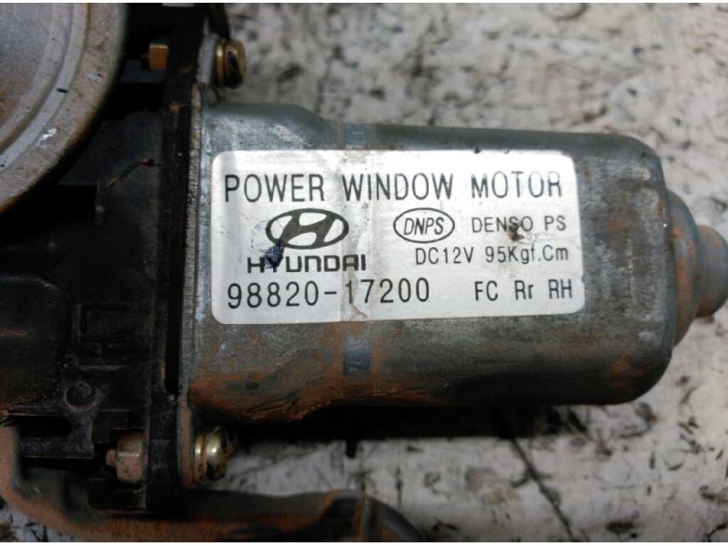 Recambio de elevalunas trasero derecho para hyundai matrix (fc) 1.5 crdi gls referencia OEM IAM 9882017200 ELECTRICO 