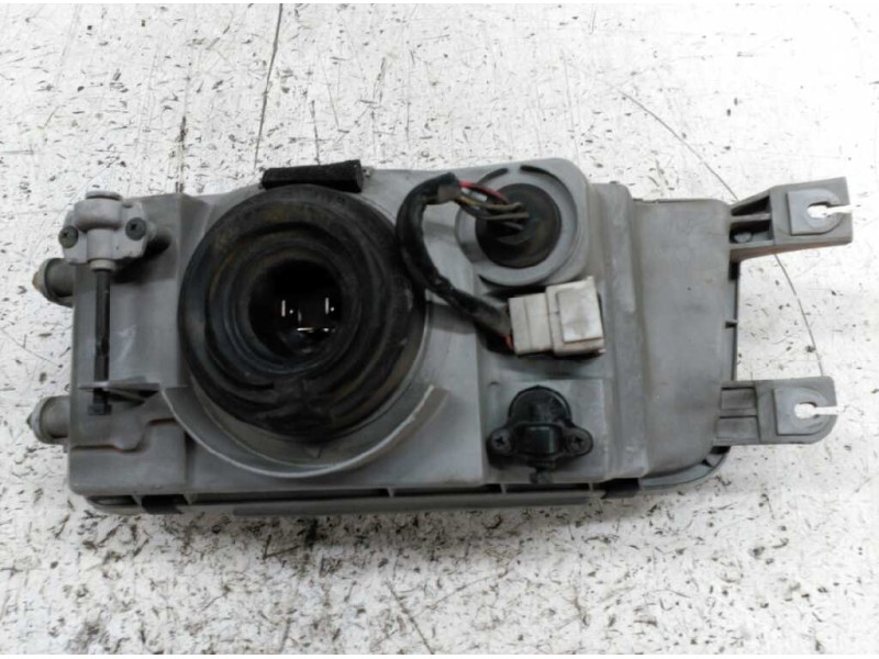 Recambio de faro derecho para mitsubishi santamo (hyundai) santamo confort referencia OEM IAM 92102  