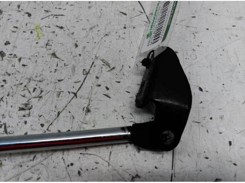 Recambio de amortiguadores maletero / porton para mitsubishi santamo (hyundai) santamo confort referencia OEM IAM   