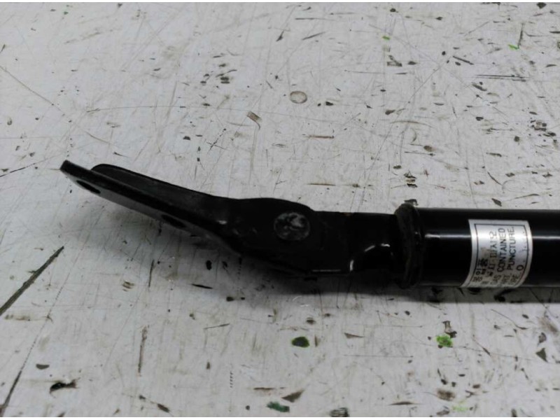 Recambio de amortiguadores maletero / porton para mitsubishi santamo (hyundai) santamo confort referencia OEM IAM   