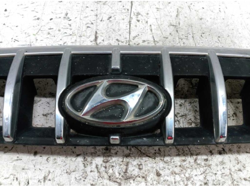 Recambio de rejilla delantera central para hyundai h 1 referencia OEM IAM   