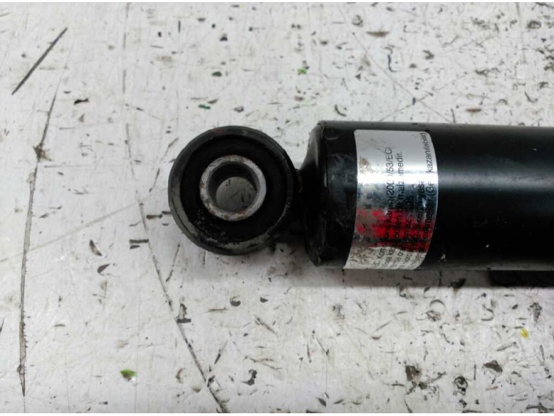 Recambio de amortiguador trasero derecho para hyundai h 1 referencia OEM IAM   
