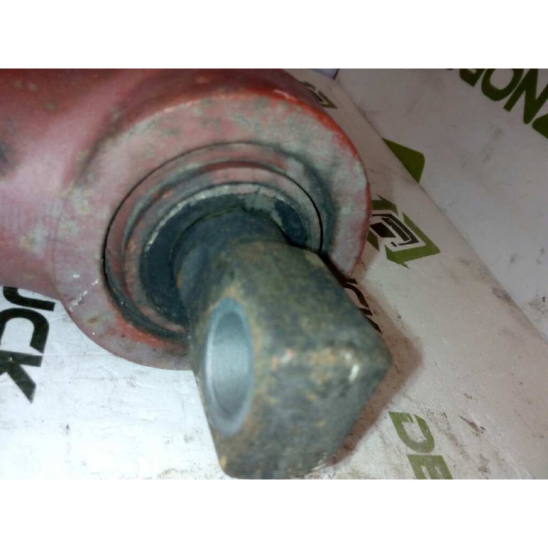 Recambio de tirante trasero derecho para iveco eurocargo 05.03  fg 120 e tráfico urbano referencia OEM IAM 41214462  