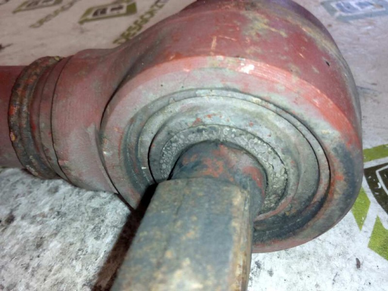 Recambio de tirante trasero izquierdo para iveco eurocargo 05.03  fg 120 e tráfico urbano referencia OEM IAM 41214462  