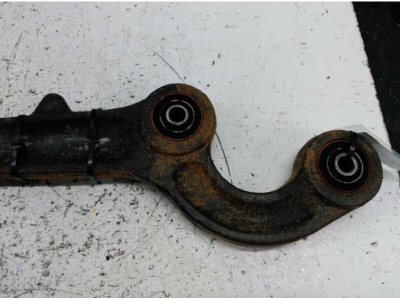 Recambio de brazo suspension inferior delantero izquierdo para land rover discovery (lt) referencia OEM IAM   